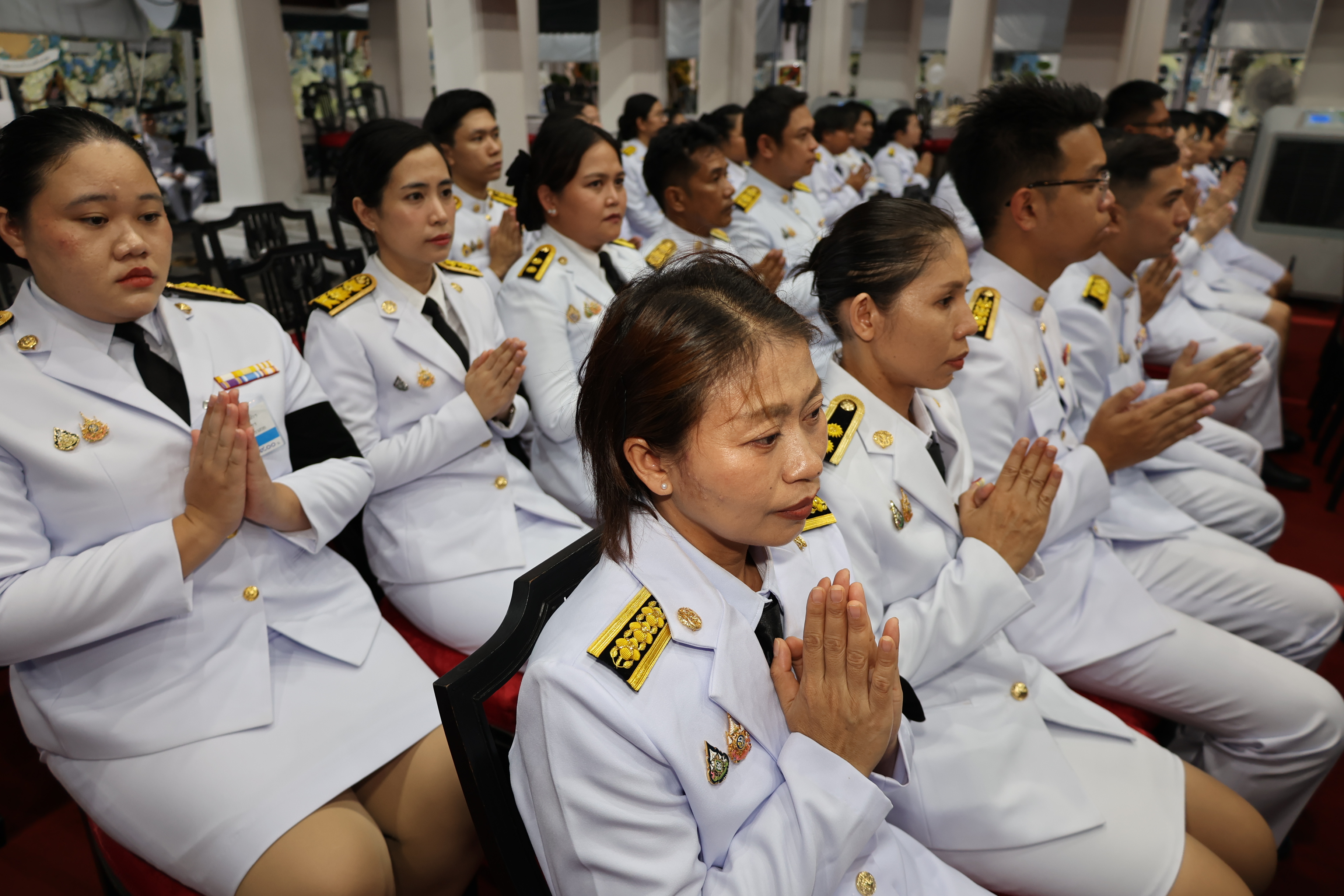 title - สำนักงานการปฏิรูปที่ดินเพื่อเกษตรกรรม รับพระราชทานพระบรมราชานุญาตให้ร่วมเป็นเจ้าภาพบำเพ็ญกุศลถวายพระบรมศพ สมเด็จพระนางเจ้าสิริกิติ์ พระบรมราชินีนาถ พระบรมราชชนนีพันปีหลวง (Re-post)